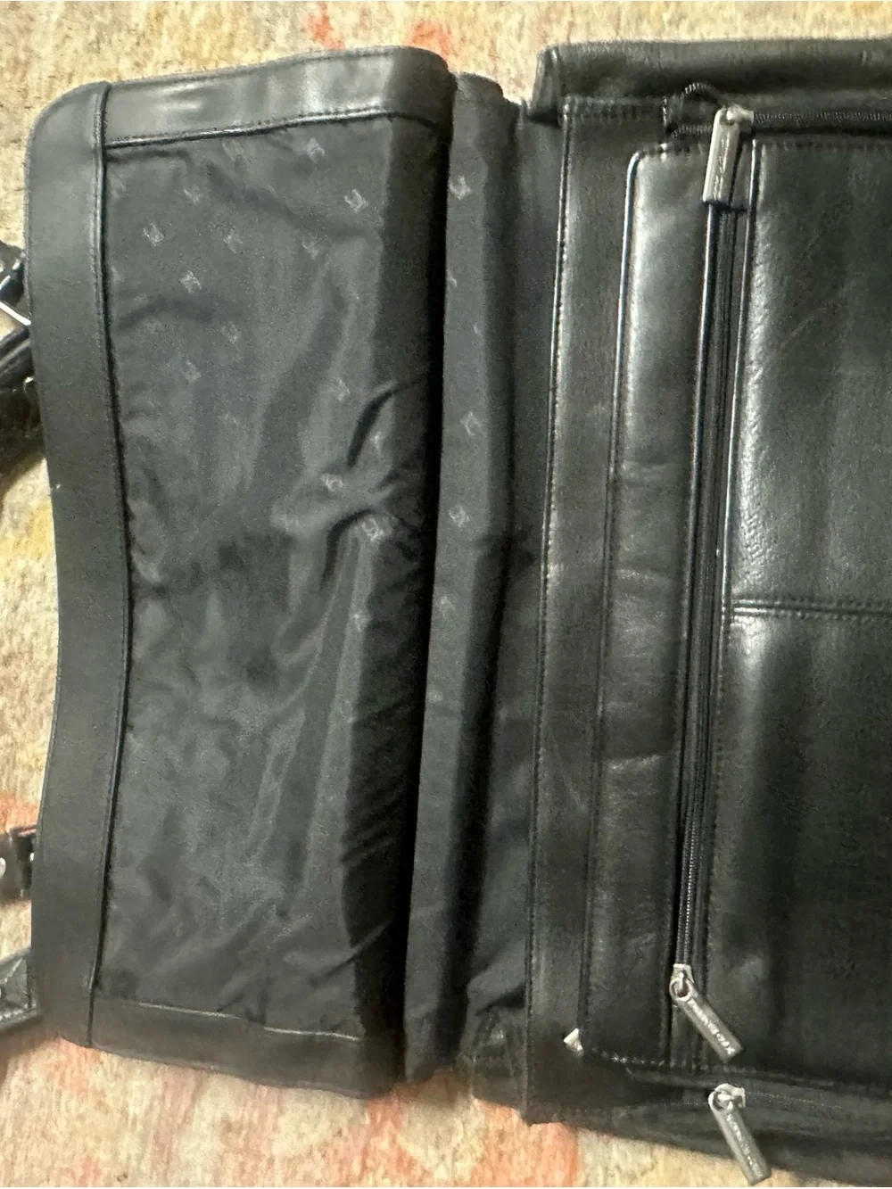Kenneth Cole Black Leather Men's Briefcase with Shoulder Strap
